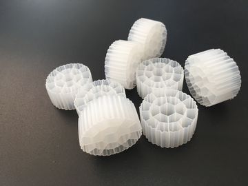 購入 白色HDPEフィルタメディア プラスチックフィルタメディア 長寿命 online manufacture