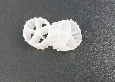 購入 高生物学的活性 白いプラスチックフィルターメディア HDPE 魚池用 online manufacture