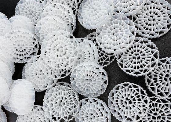 購入 100% ヴァージン HDPE FDA 安全な白色 自然色 MBBR フィルターメディア online manufacture
