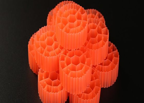 購入 ヴァージンHDPE素材 19穴と白色のプラスチックフィルターメディア online manufacture
