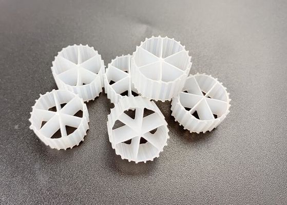 購入 大面積 PE04 純 HDPE 白色 Mbbr バイオセルフィルターメディア 800m2/M3 online manufacture
