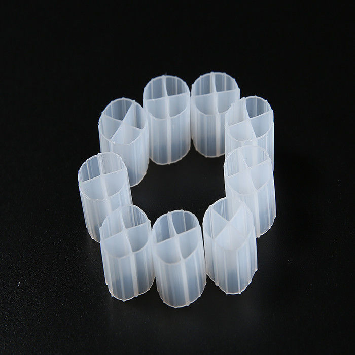高品質のバイオセルフィルターメディア 純 HDPE 素材と白色