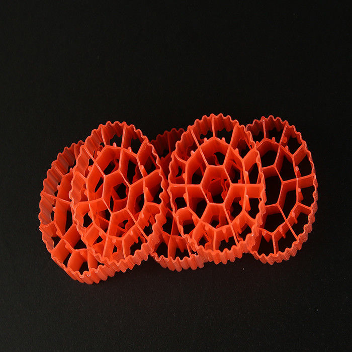 赤/黄色 プラスチック MBBR バイオメディア K1 500 m2/m3 白色の表面面積