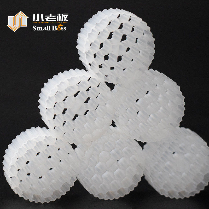 プラスチック PE38 素材 プラスチック バイオフィルター メディア MBBR 廃棄水の処理のためのバイオキャリア