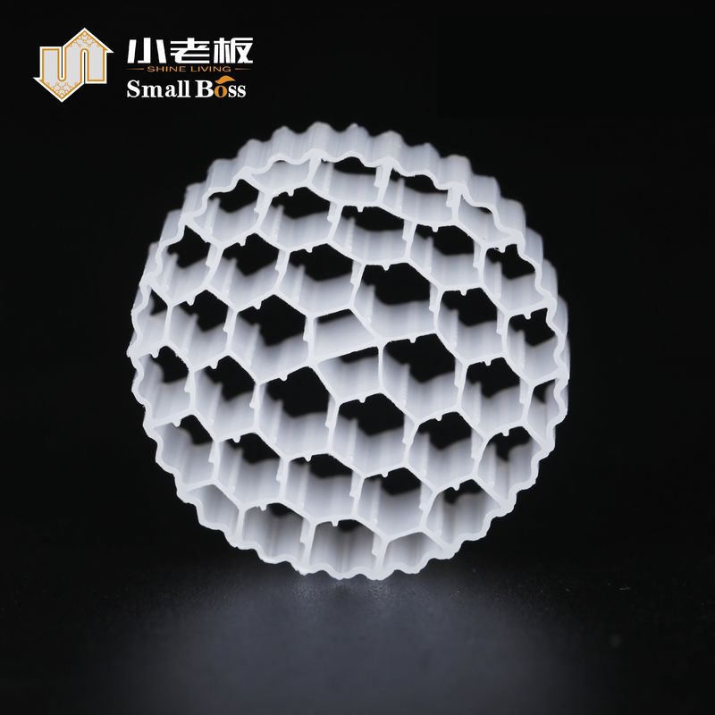 プラスチック PE38 素材 プラスチック バイオフィルター メディア MBBR 廃棄水の処理のためのバイオキャリア