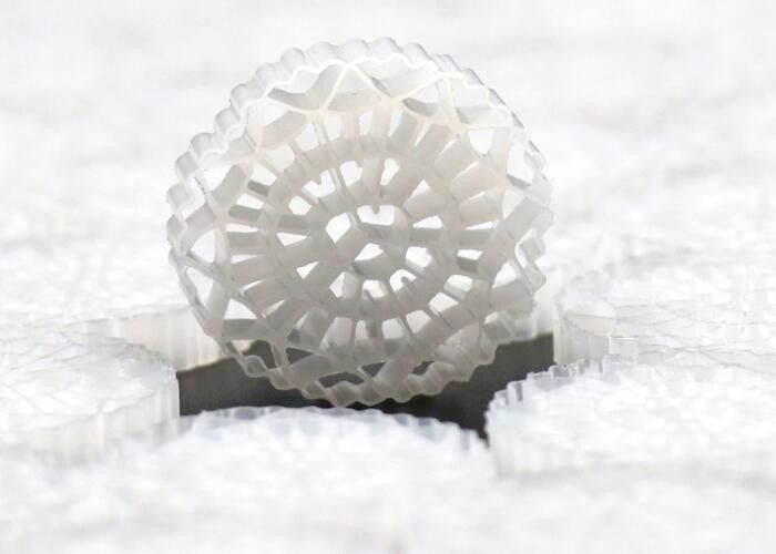 HDPE カルドネスフィルタメディア 池のバイオセル MBBR テクノロジー 衝撃耐性