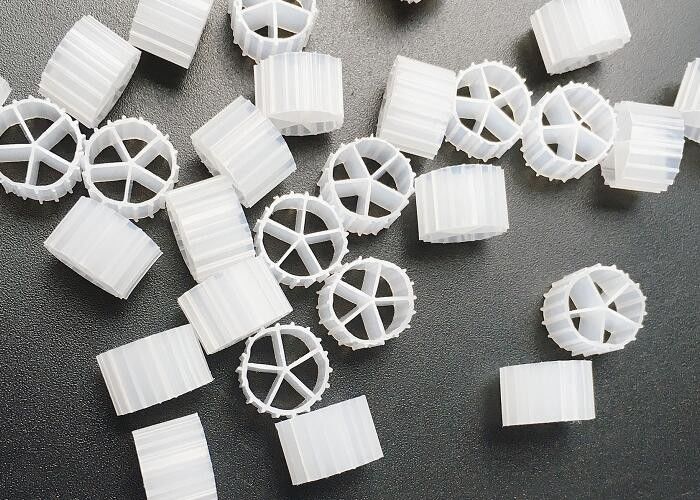 バイオフィルム MBBR フィルターキャリア 熱用 養魚用 RAS 水処理 10*7mm