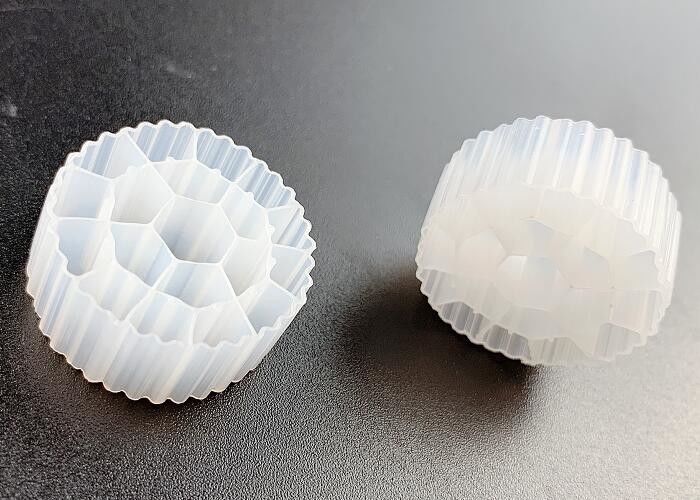 プラスチックHdpeRASショック耐性MBBR浮遊フィルターメディア