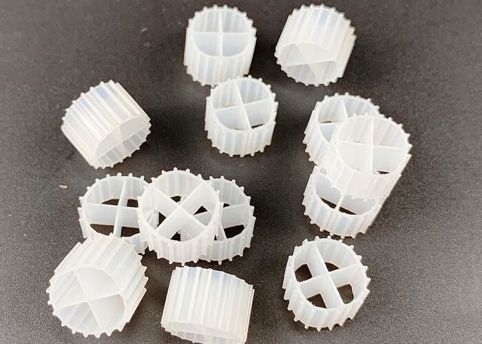 MBBR ホワイト HDPE IFAS 生物フィルターメディア 1000m2/M3
