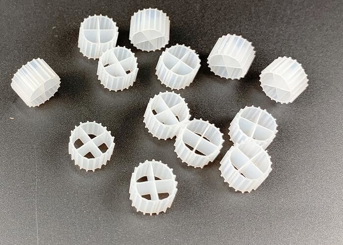 MBBR ホワイト HDPE IFAS 生物フィルターメディア 1000m2/M3