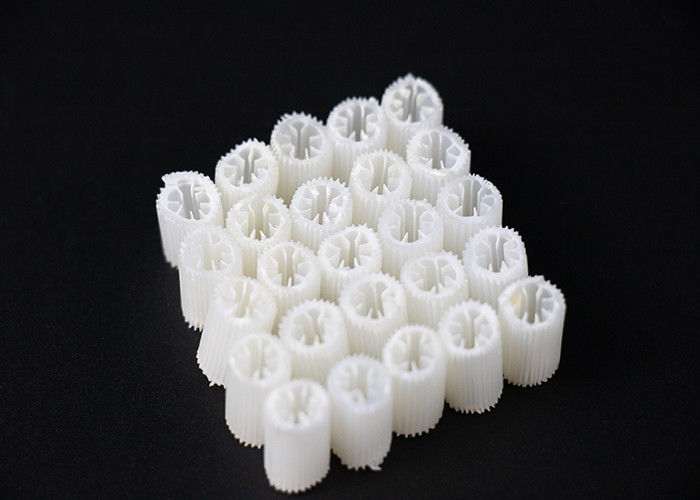 プラスチックのバイオセルフィルターメディア サイズ 5mm X 10mm 効果面面積が大きい