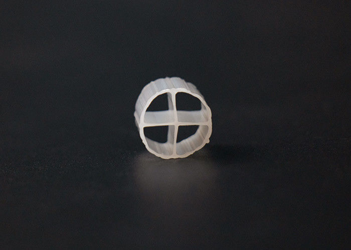 PE01 Mbbr フィルターメディア 白色 表面面積 800m2/m3