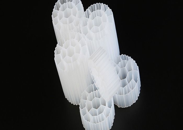 ヴァージンHDPE MBBR フィルターメディア K1K3K5 φ35*18 生物脱臭塔のためのマイクロフィルター